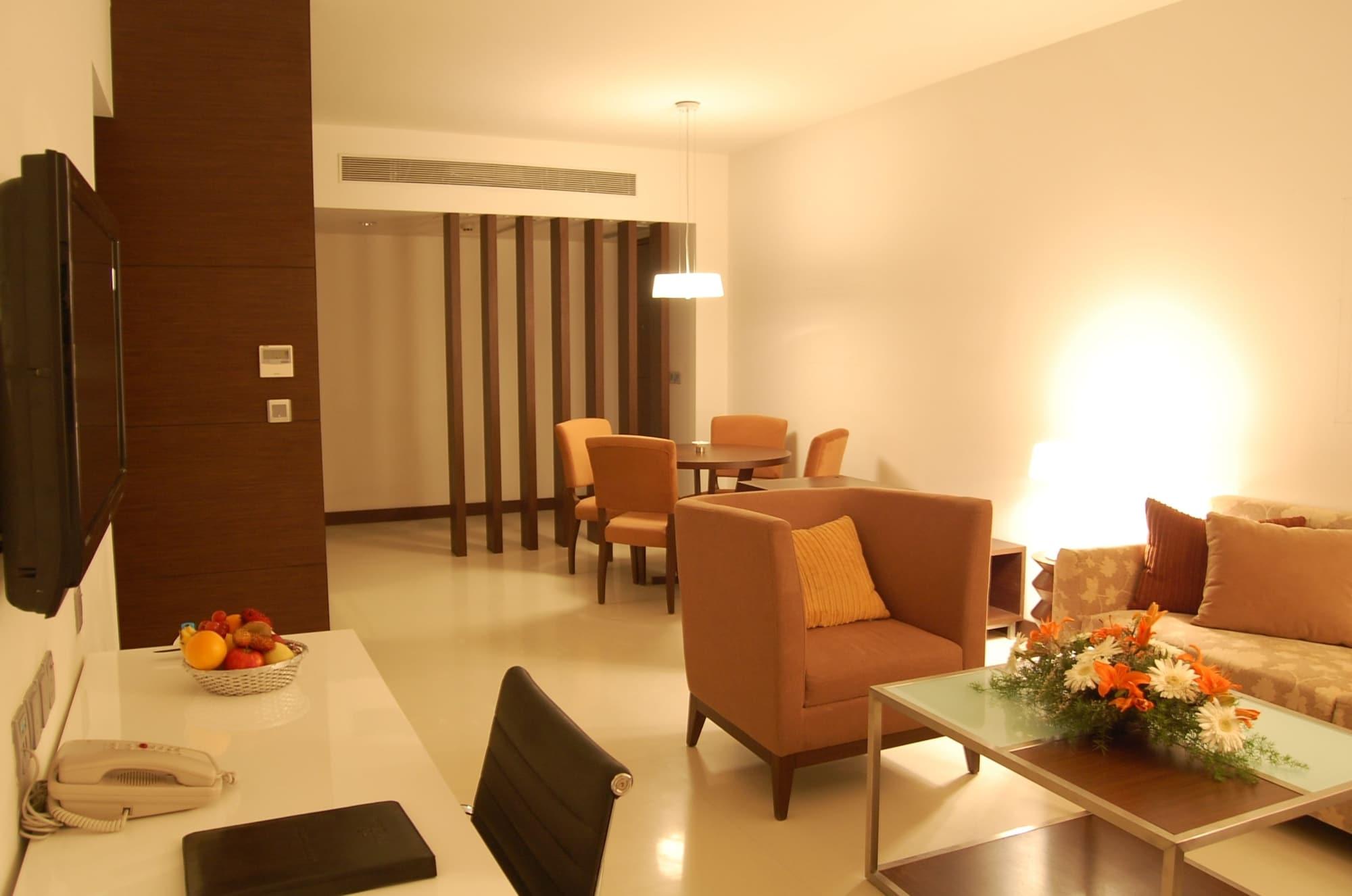 The Pride Hotel, Бангалор Экстерьер фото